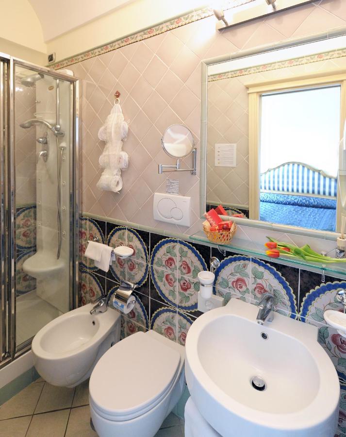 Amalfi Old Square Room & Apartments Екстериор снимка