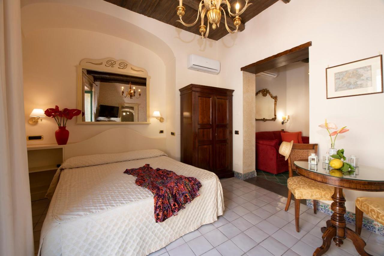 Amalfi Old Square Room & Apartments Екстериор снимка