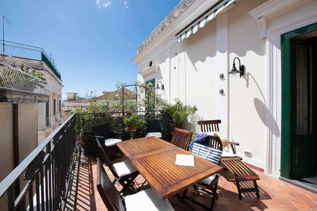 Amalfi Old Square Room & Apartments Екстериор снимка