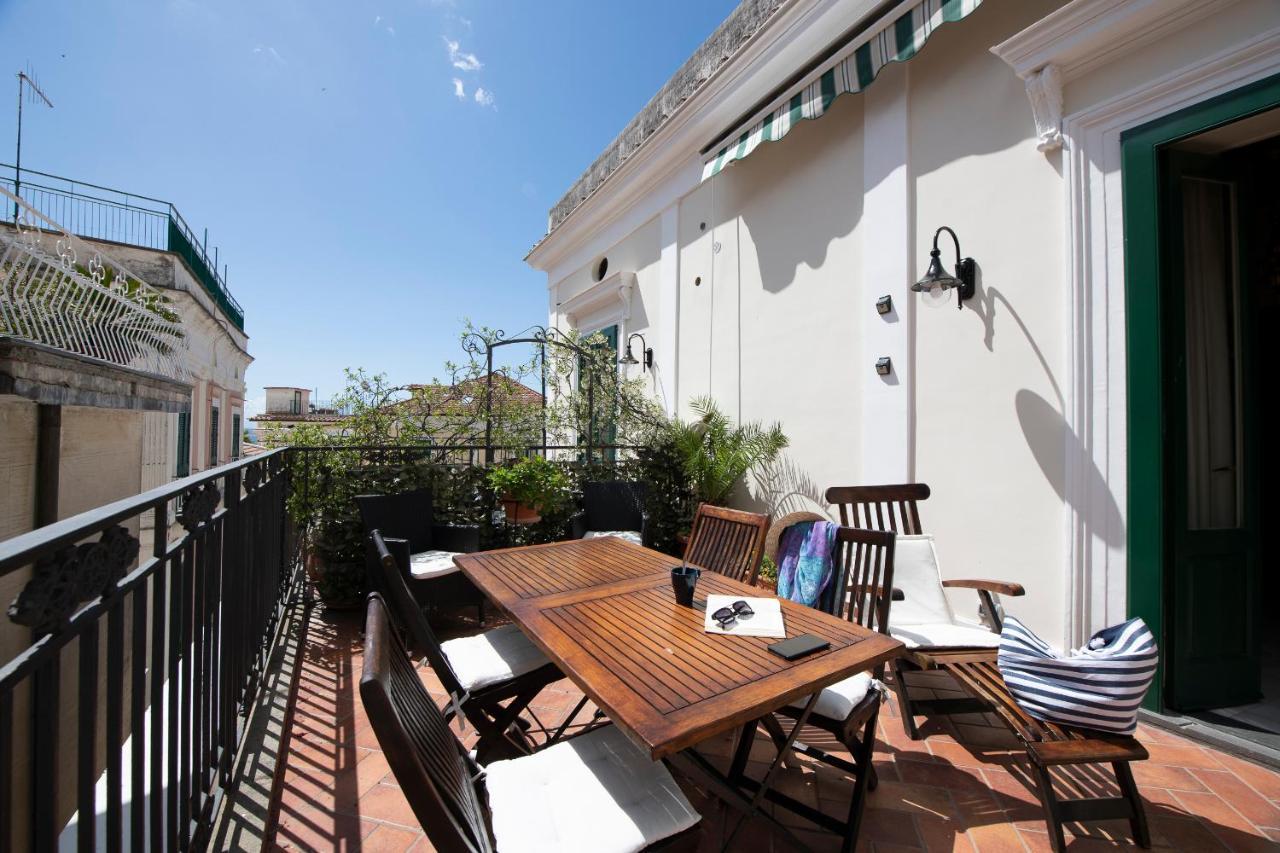 Amalfi Old Square Room & Apartments Екстериор снимка