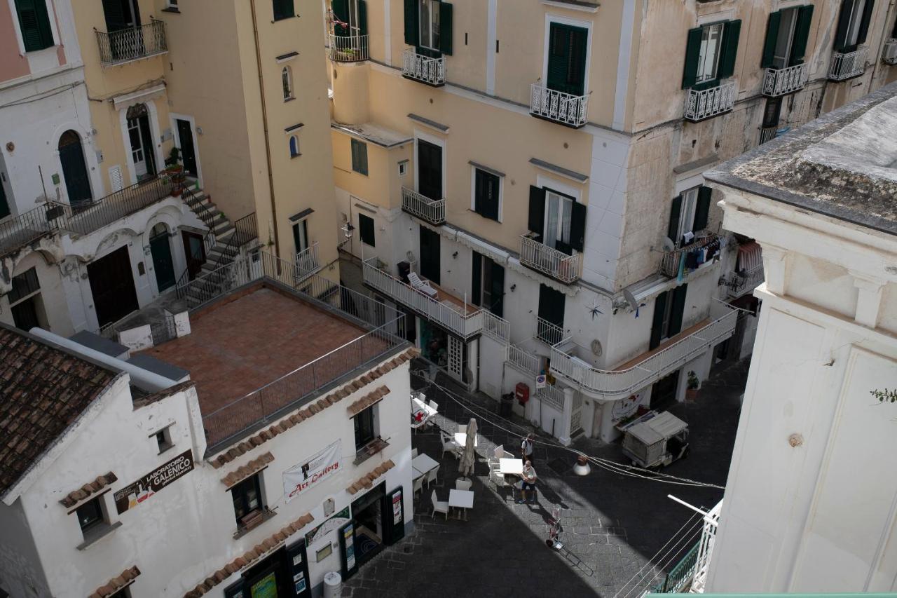 Amalfi Old Square Room & Apartments Екстериор снимка
