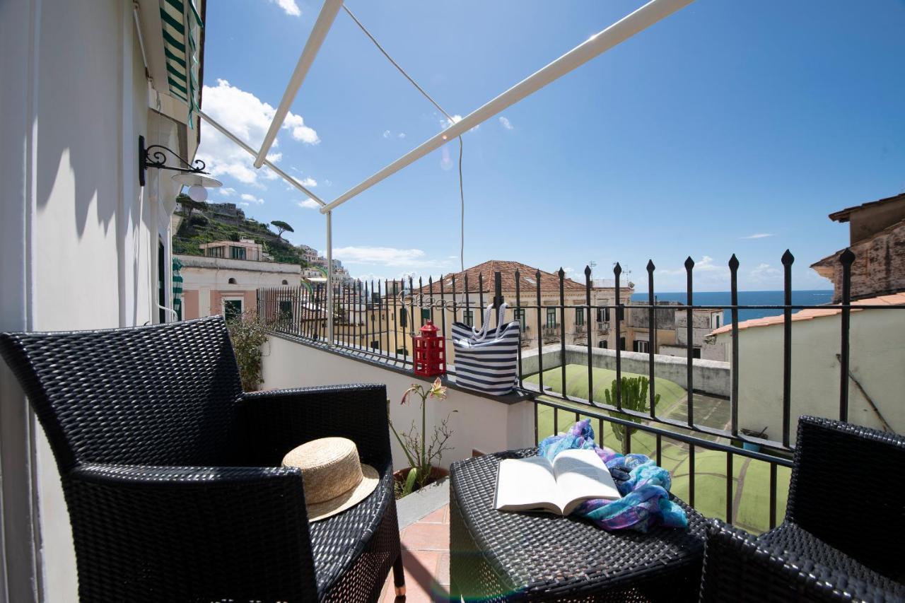 Amalfi Old Square Room & Apartments Екстериор снимка