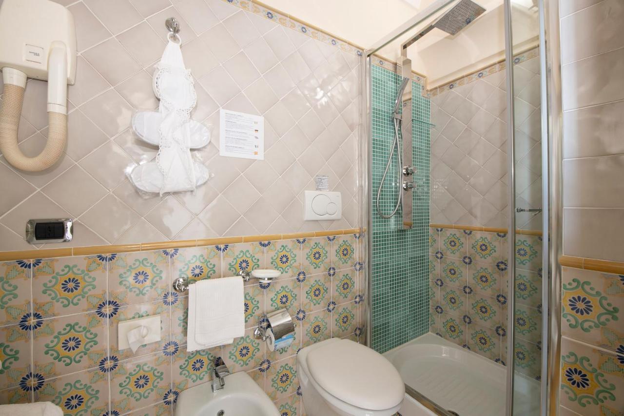 Amalfi Old Square Room & Apartments Екстериор снимка